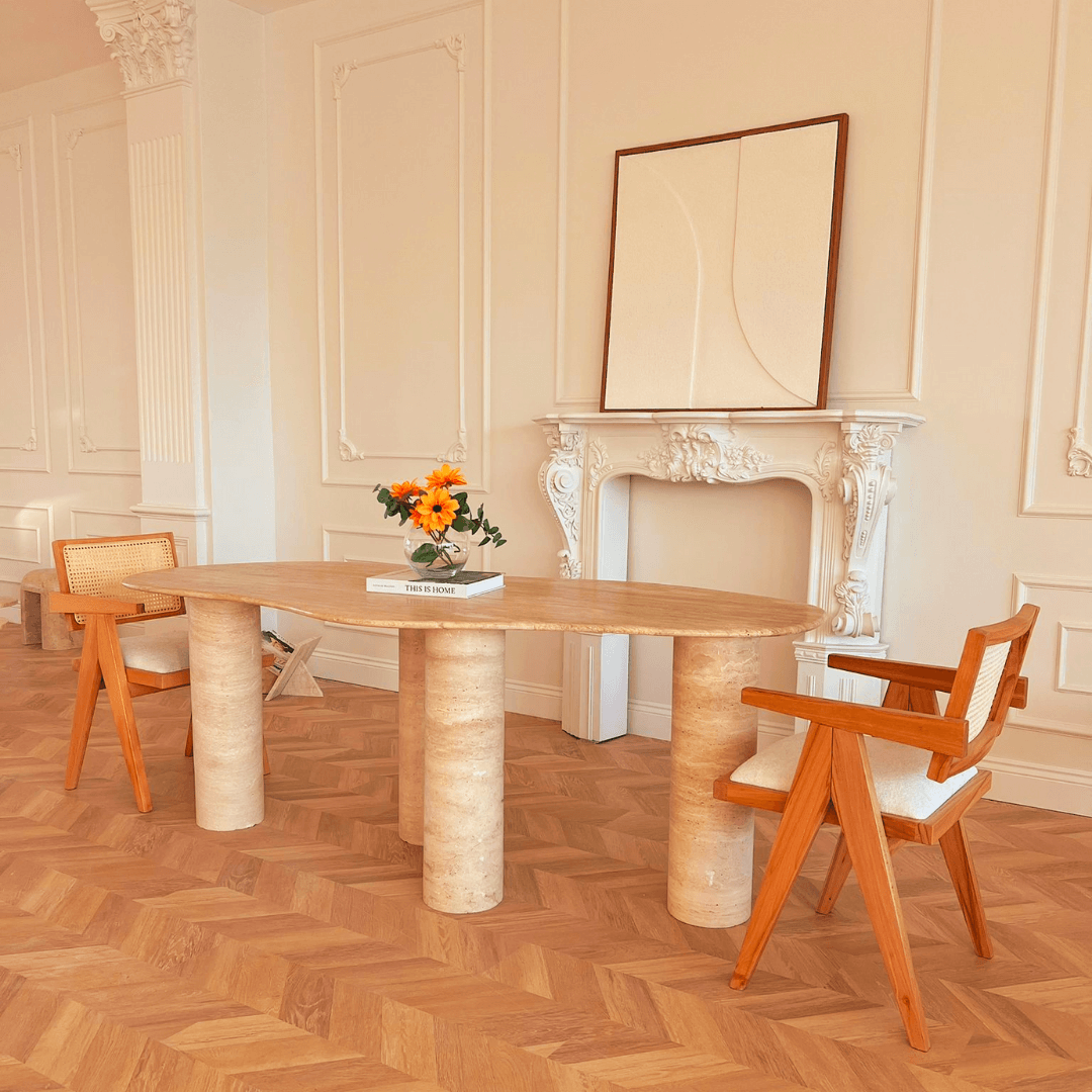 Table de salle à manger et de réunion en travertin Cascade